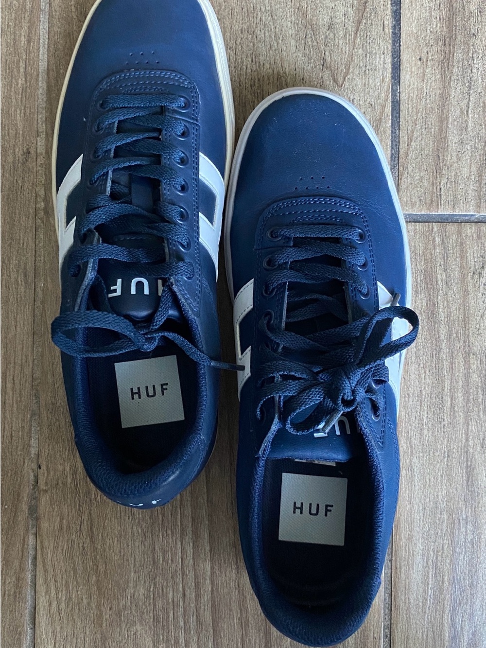 HUF Men’s Low-Top Sneaker in Navy and White